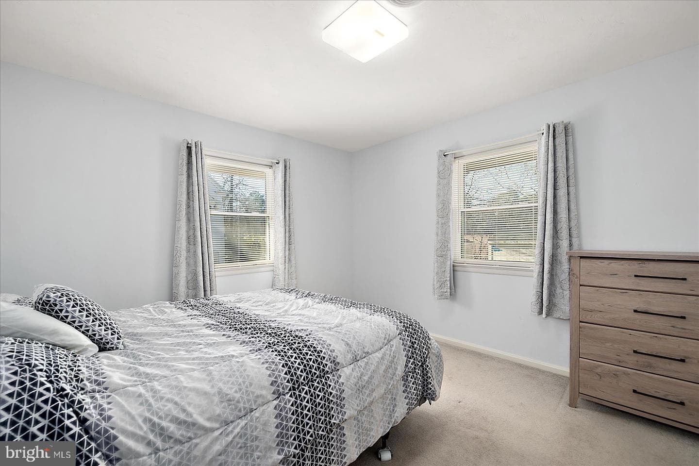 327 Winter Quarters Drive photo 32