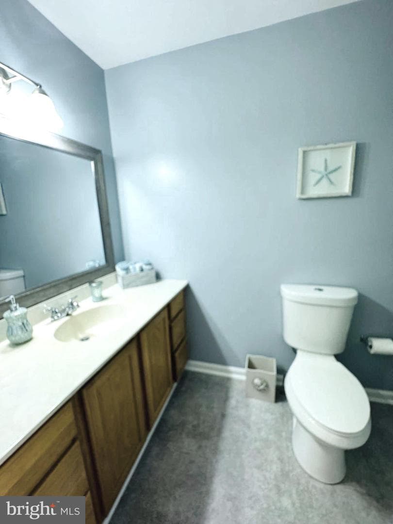 14201 Tunnel Avenue #16 photo 21