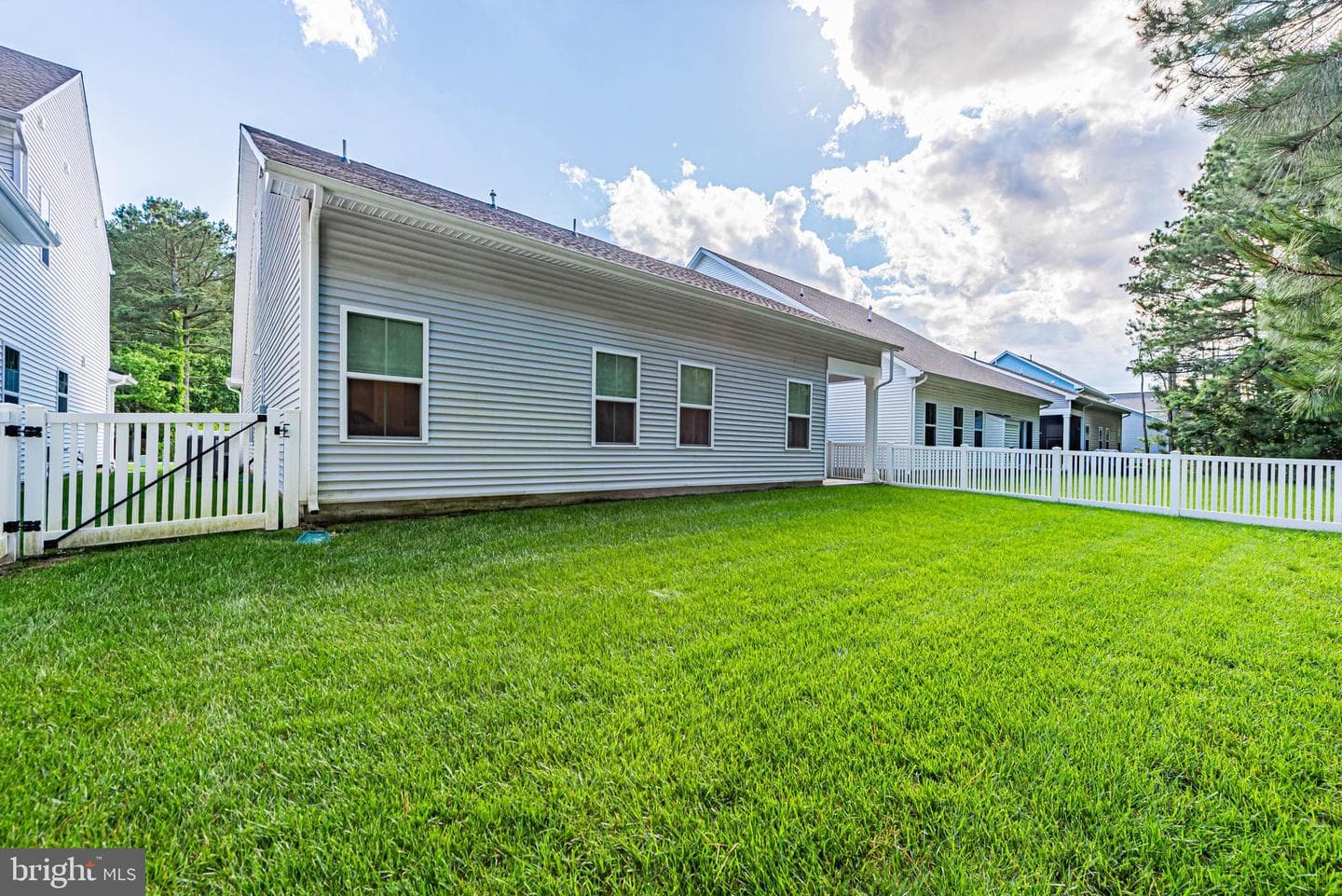 12115 Snug Harbor Road photo 2