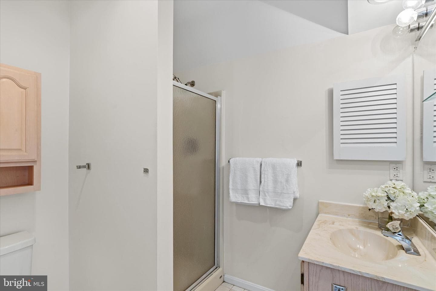 2 Waters Edge Court photo 23