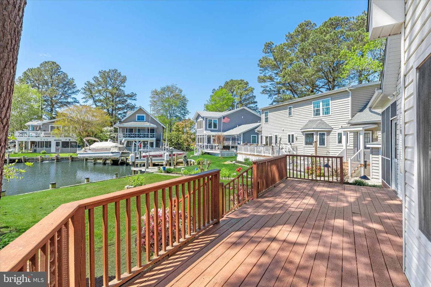 2 Waters Edge Court photo 27