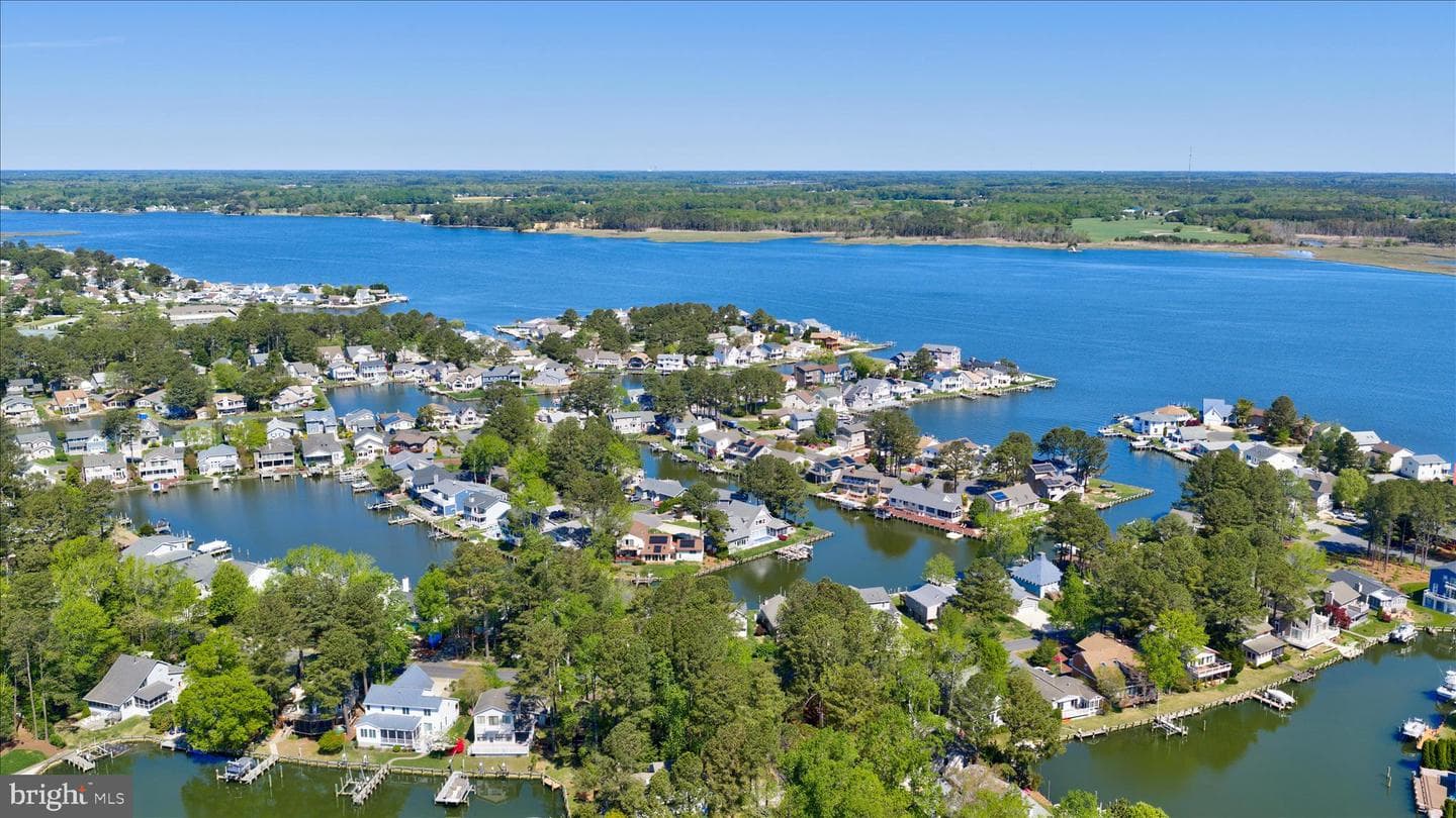2 Waters Edge Court photo 31