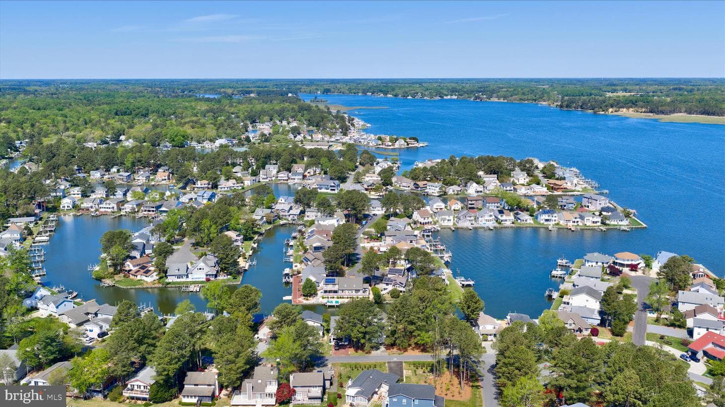 2 Waters Edge Court photo 36