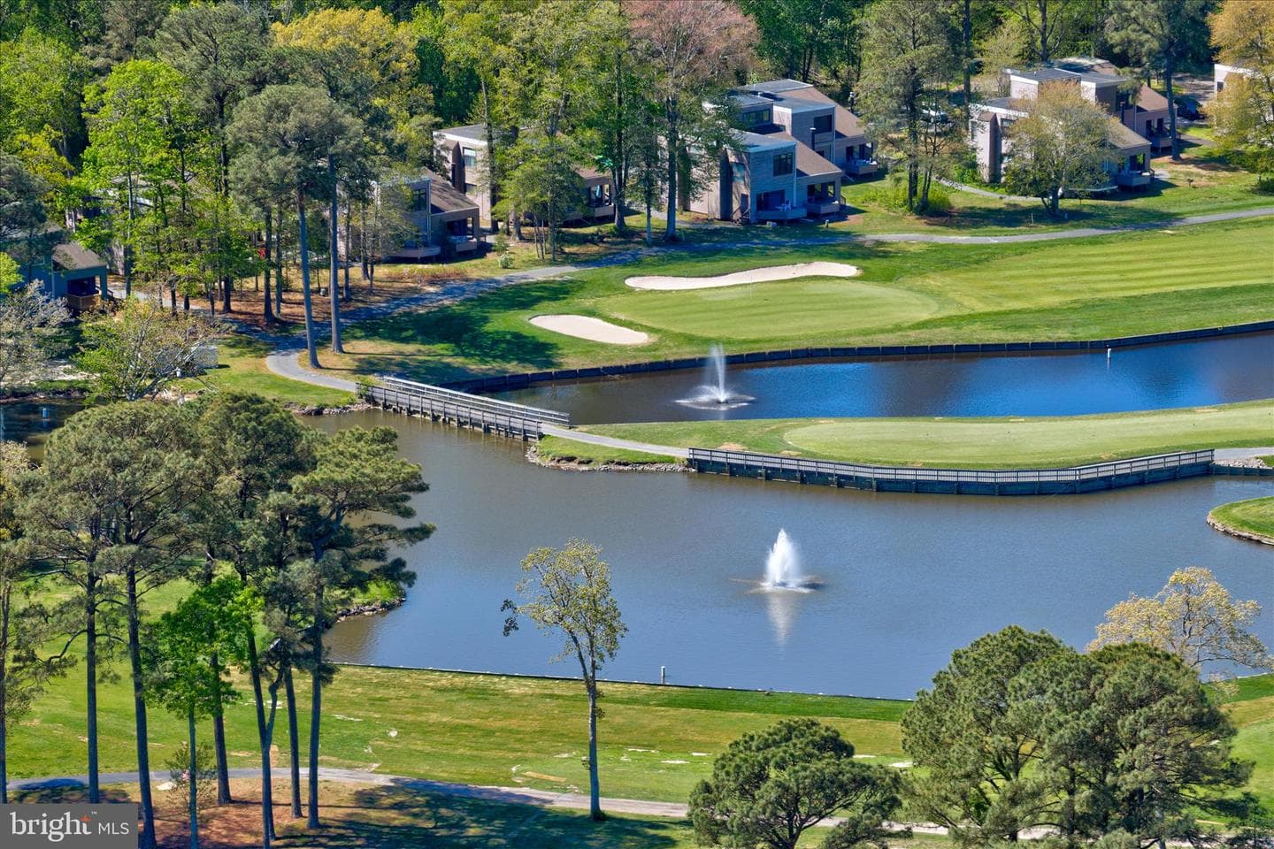 2 Waters Edge Court photo 38