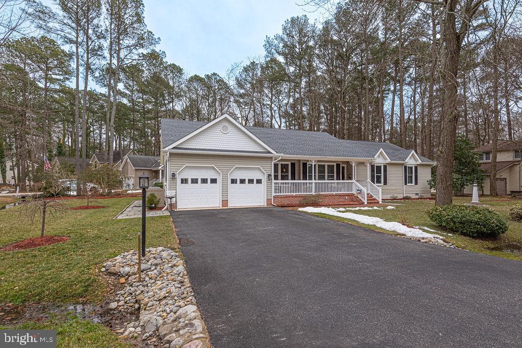 24 Fairway Lane photo 2
