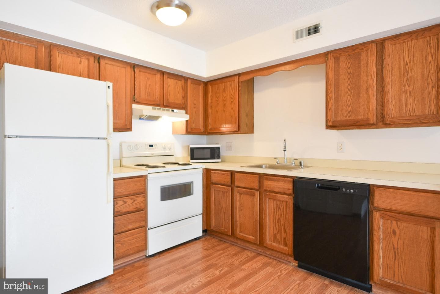 14300 Jarvis Avenue #a202 photo 19