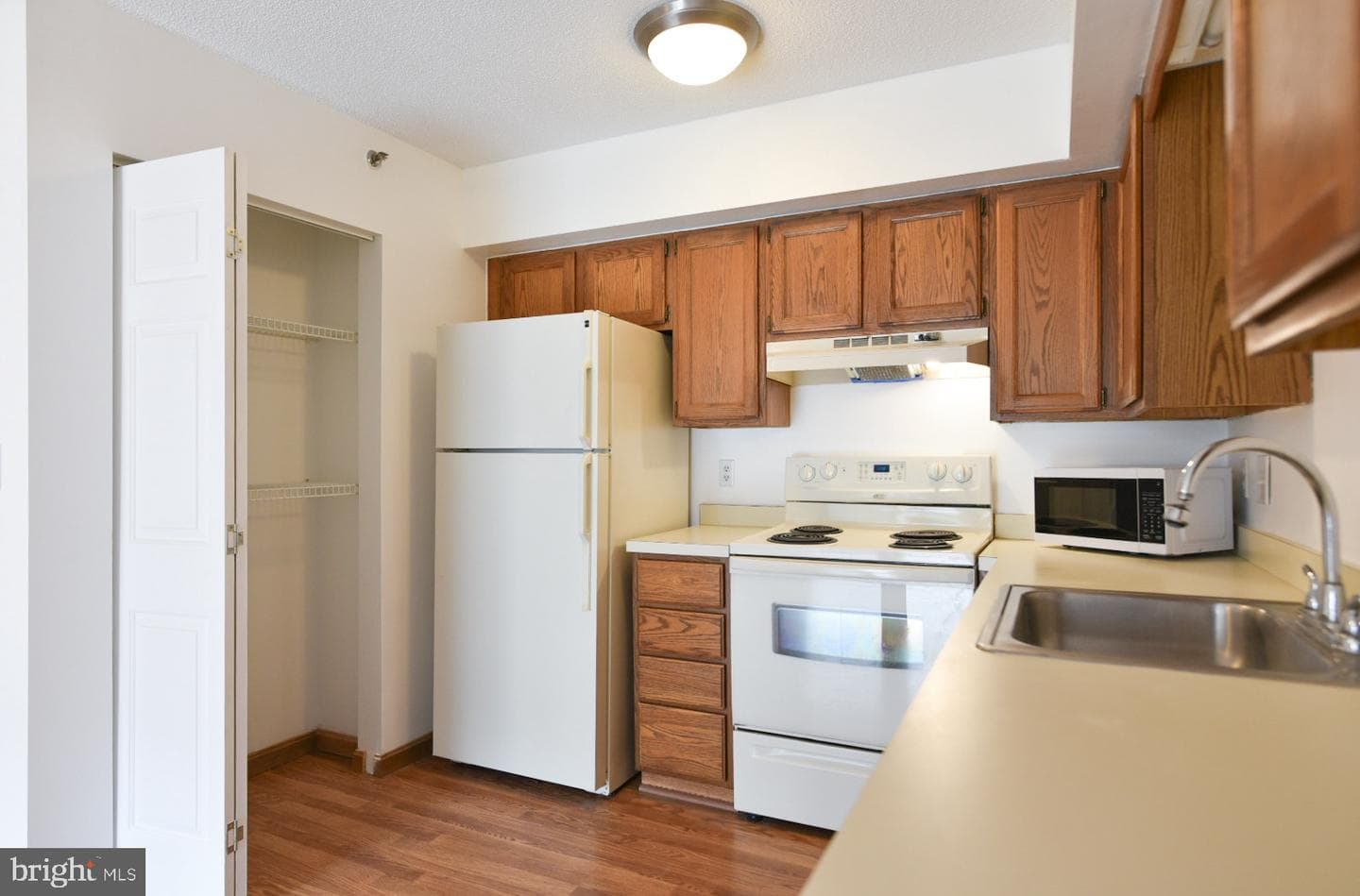 14300 Jarvis Avenue #a202 photo 20