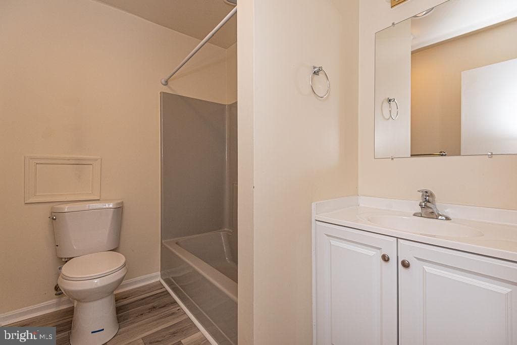 139 Camelot Circle photo 26