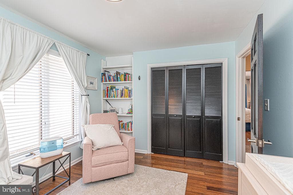 566 Ocean Parkway photo 33