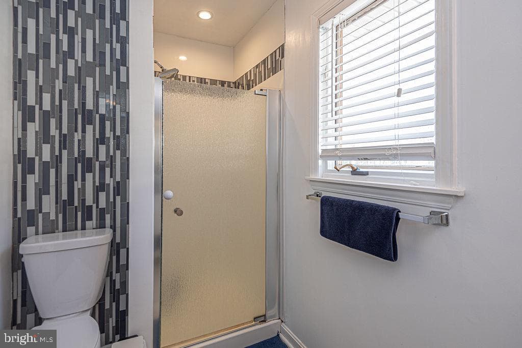 566 Ocean Parkway photo 39