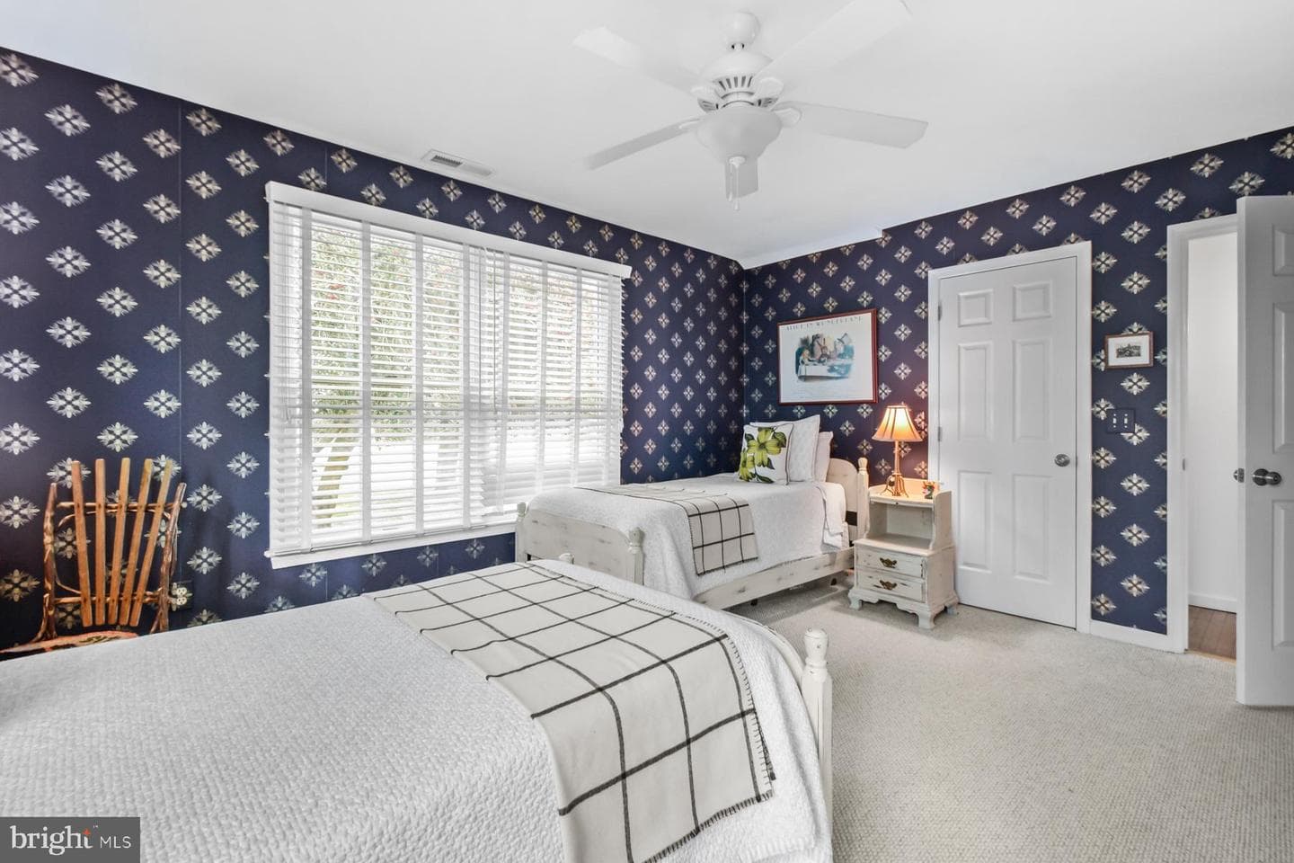 103 Buckingham Road photo 36
