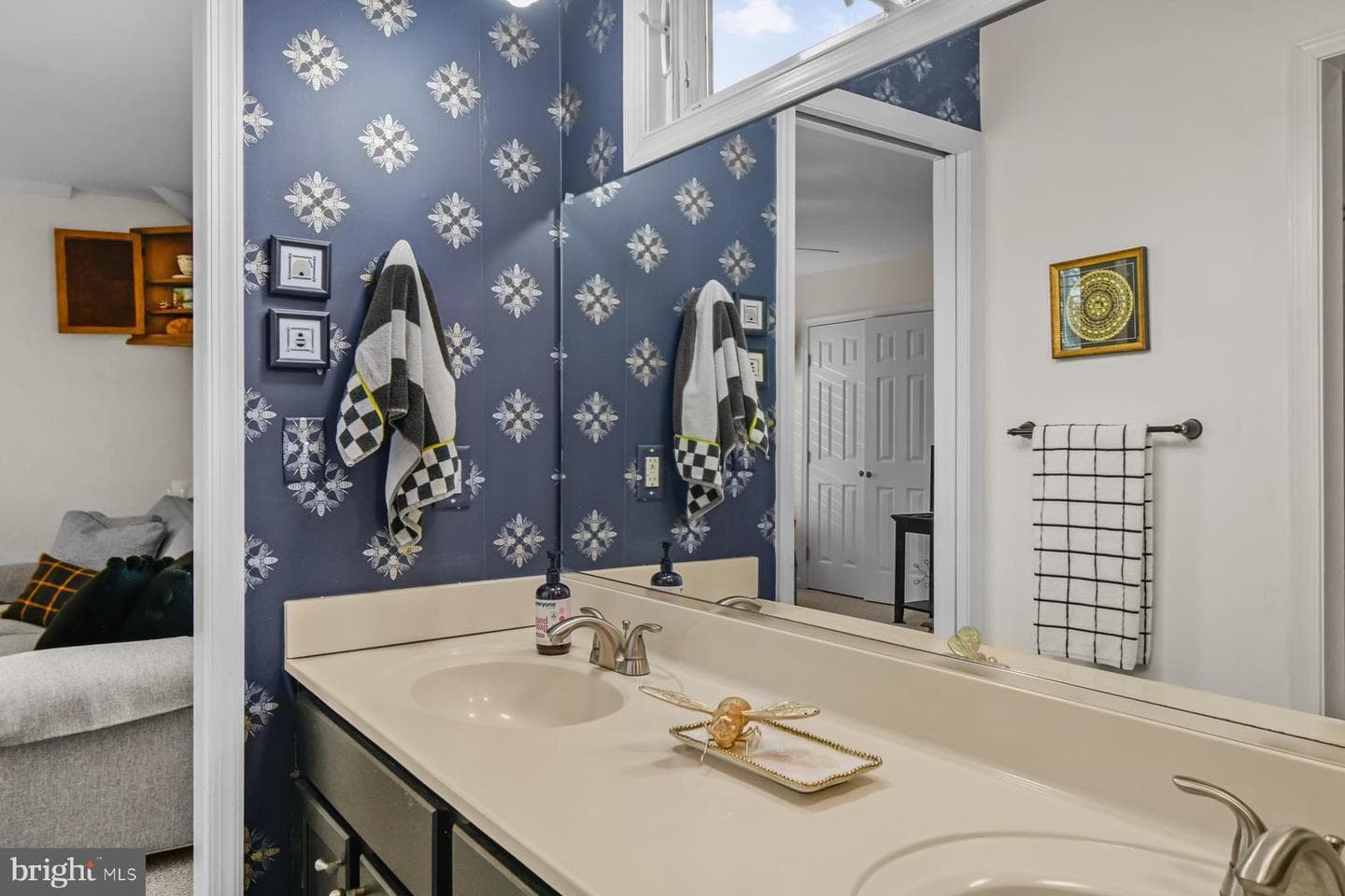 103 Buckingham Road photo 42
