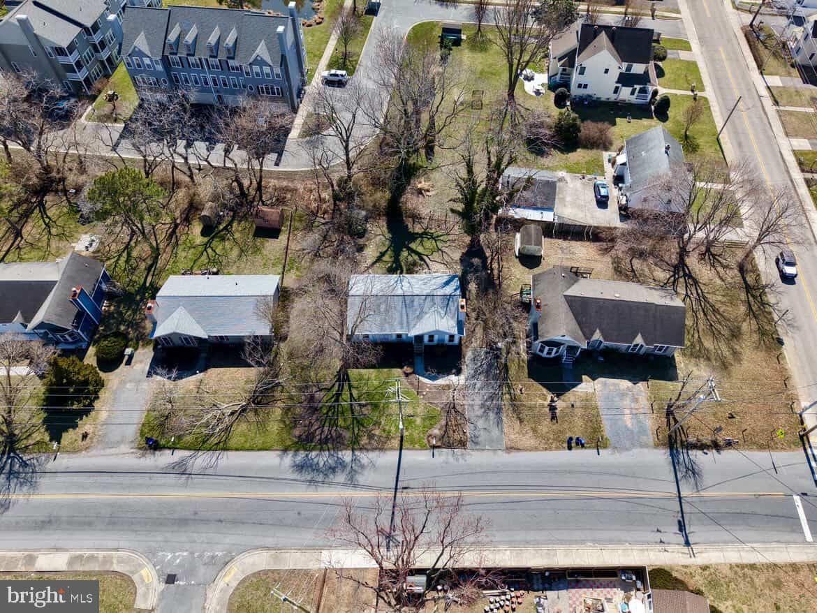 302 Franklin Avenue photo 41