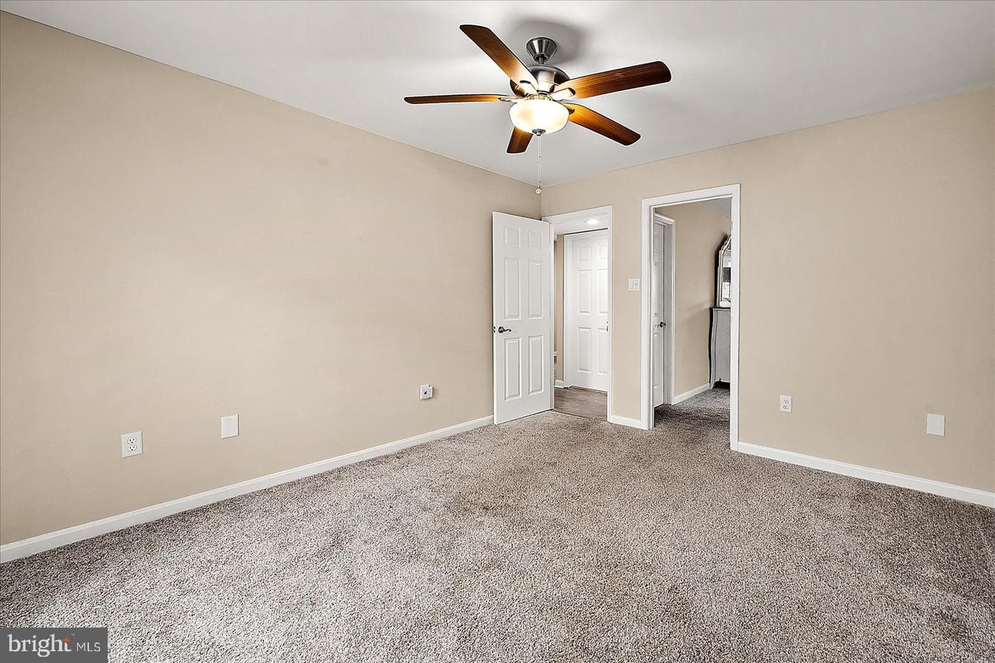 37 Watertown Road photo 27