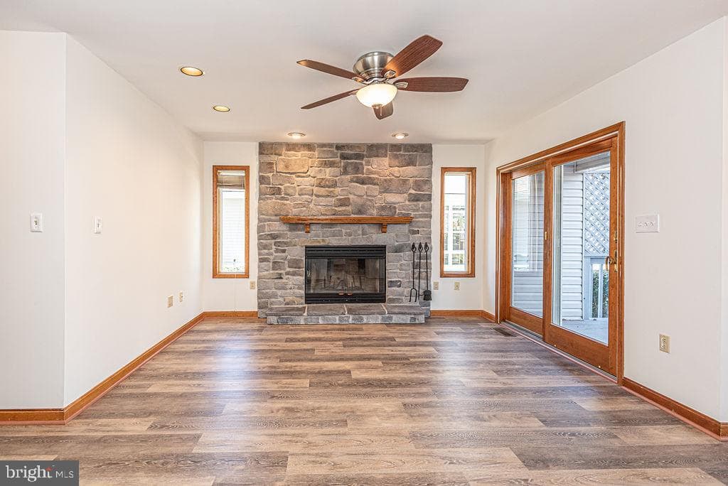 65 Cresthaven Drive photo 23