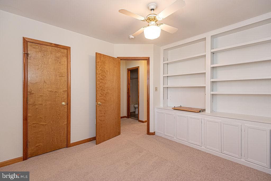 65 Cresthaven Drive photo 44