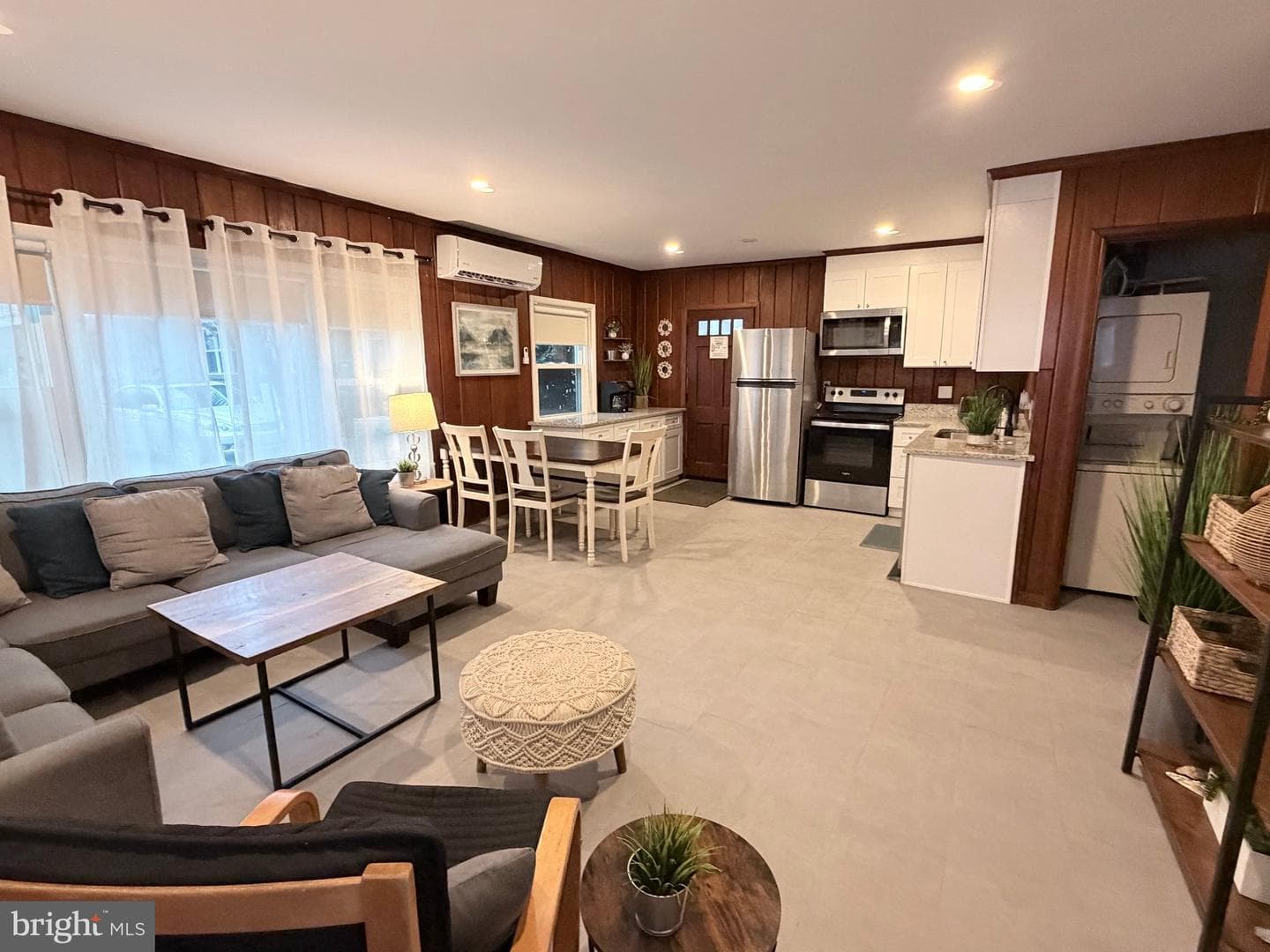 1407 N Saint Louis Avenue #1 photo 5
