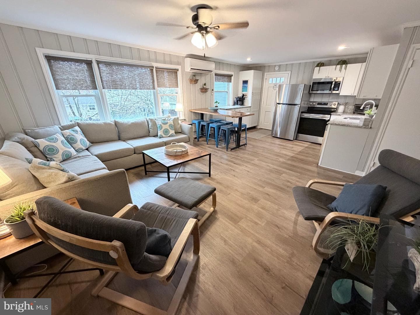 1407 N Saint Louis Avenue #5 photo 4