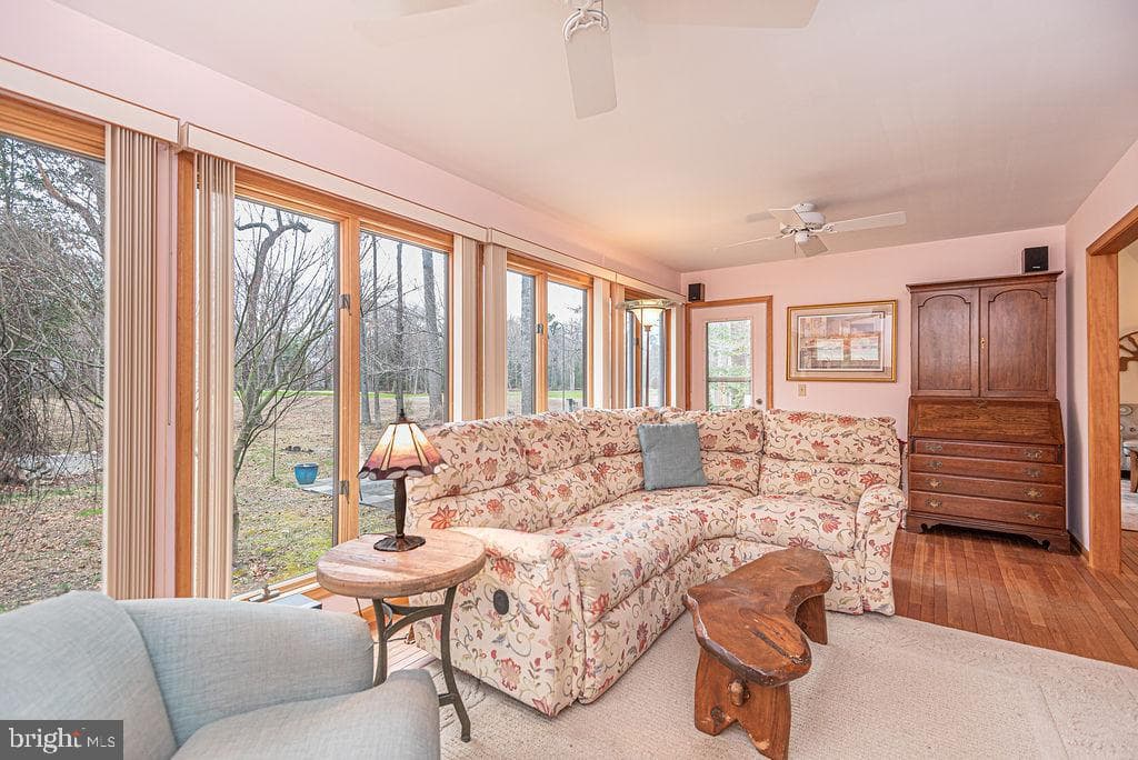562 Ocean Parkway photo 19