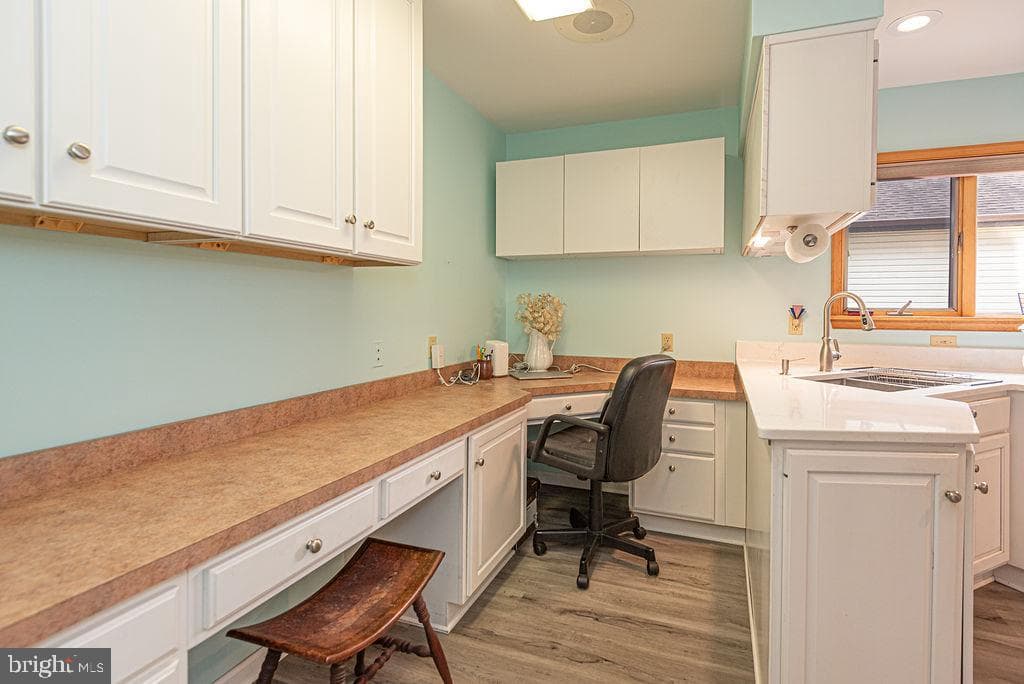 562 Ocean Parkway photo 27