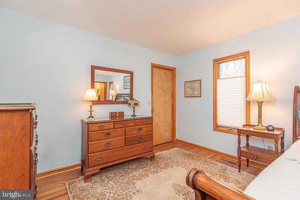 562 Ocean Parkway photo 31