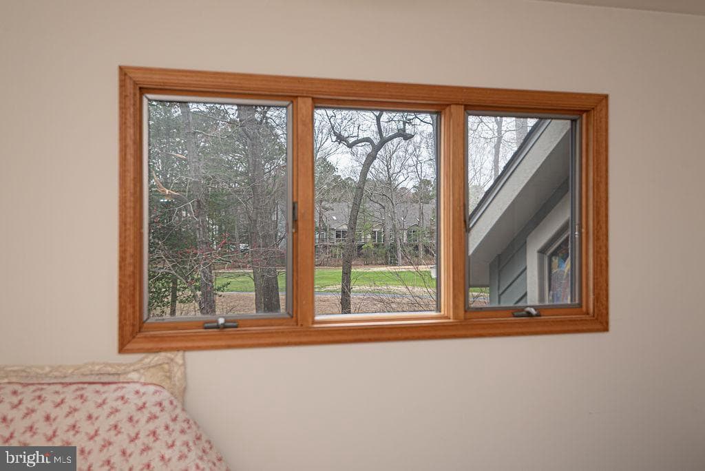 562 Ocean Parkway photo 51