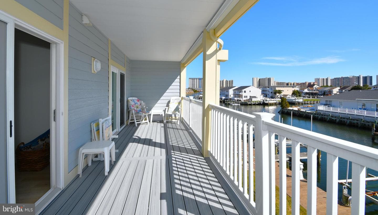 203 S Heron Drive #202a photo 13