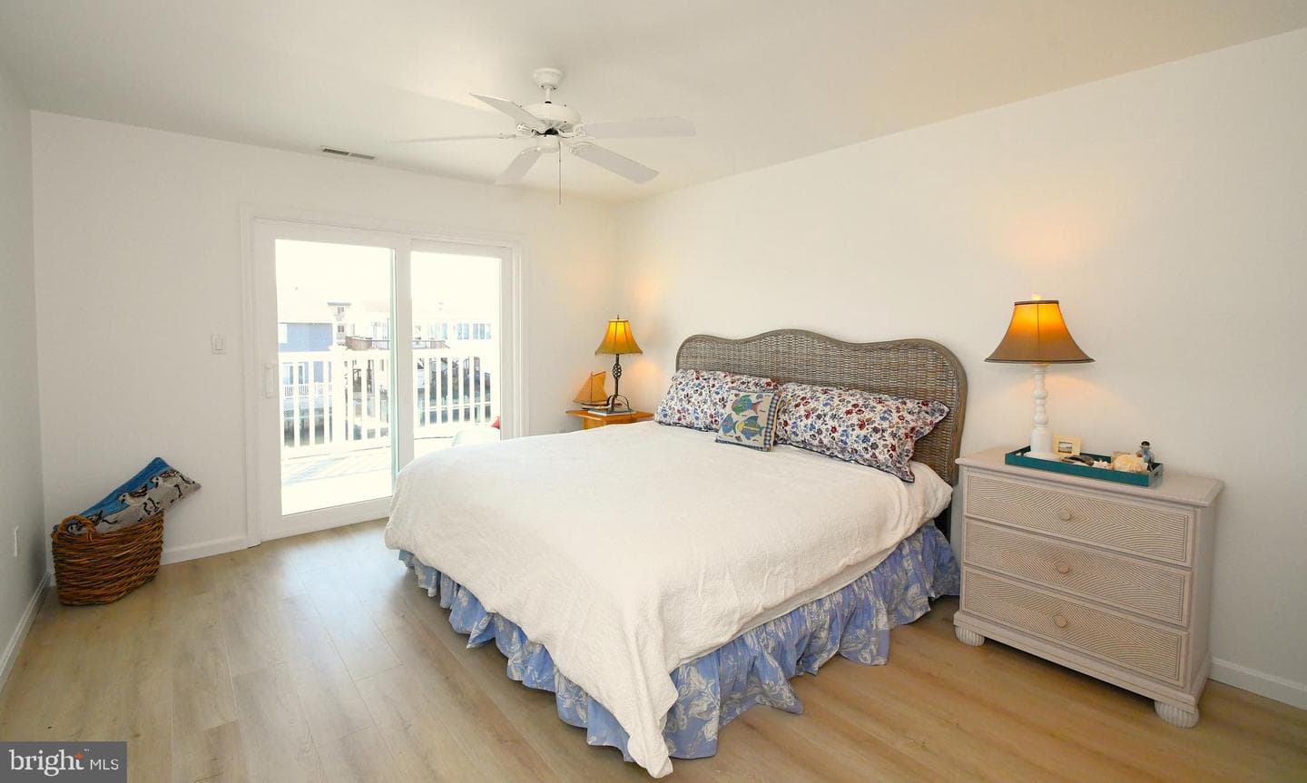 203 S Heron Drive #202a photo 16