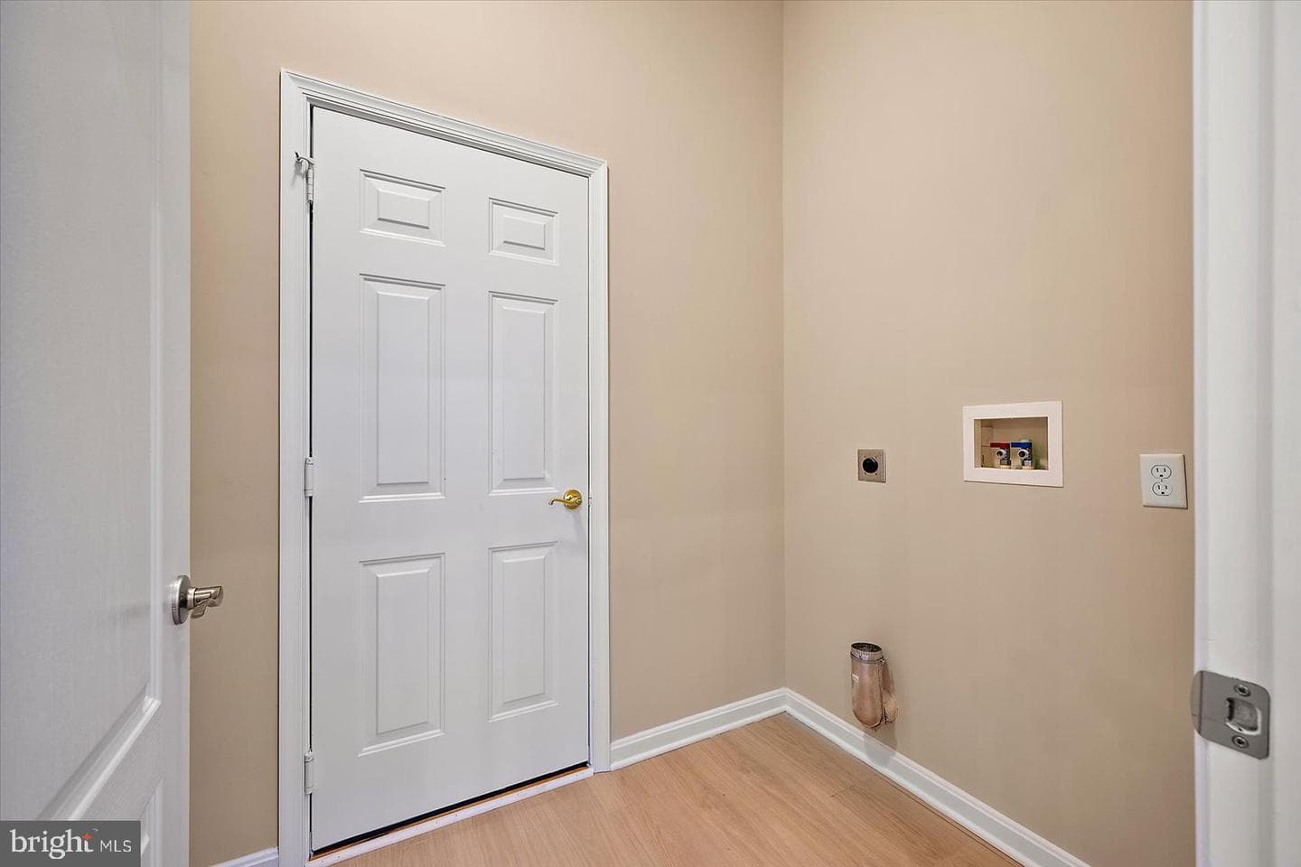 5 Chatham Court photo 38