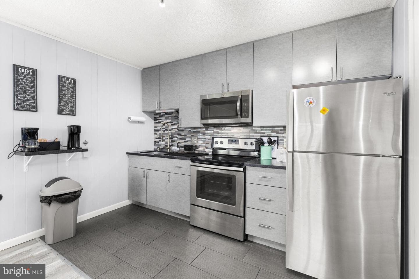 2801 N Baltimore Avenue #309 Holiday Plaza photo 32