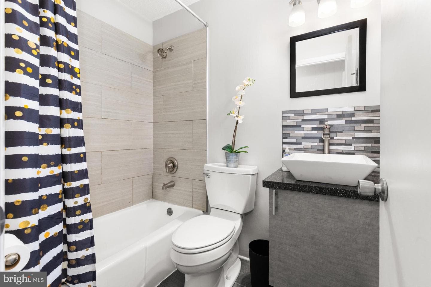 2801 N Baltimore Avenue #309 Holiday Plaza photo 41