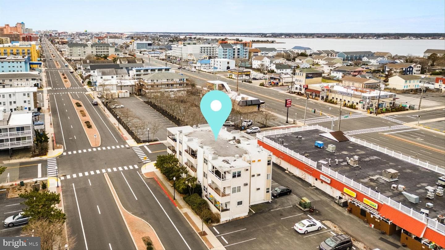 2801 N Baltimore Avenue #309 Holiday Plaza photo 9