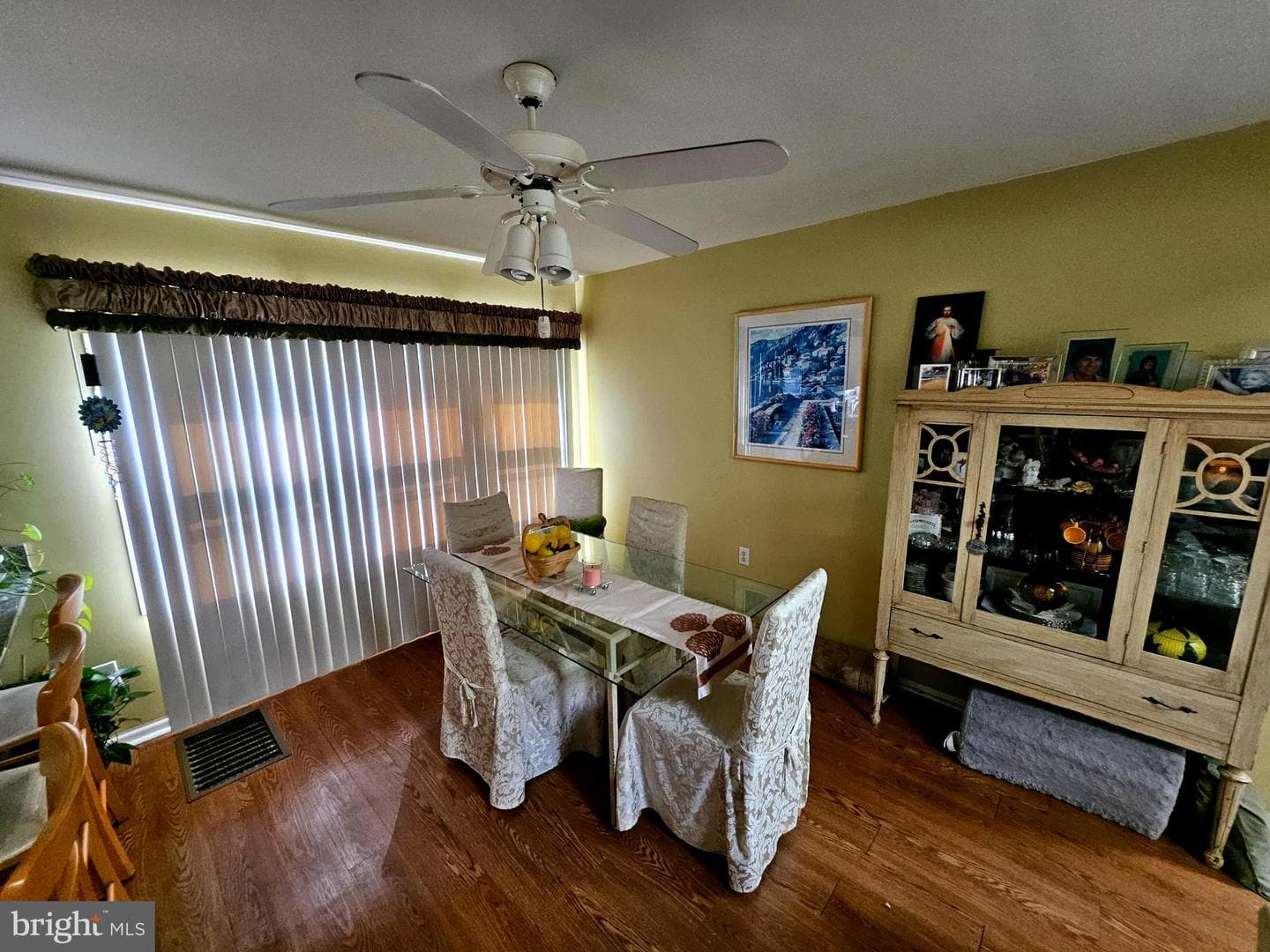 13316 Colonial Road photo 7