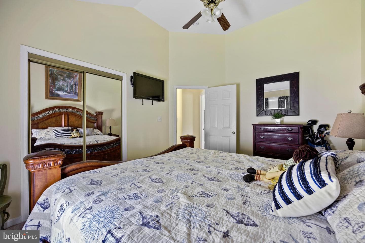 52 Nottingham Lane photo 25