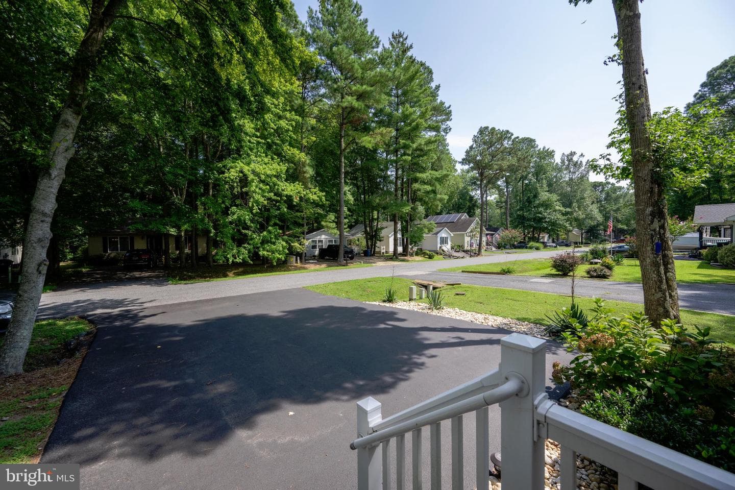 52 Nottingham Lane photo 4