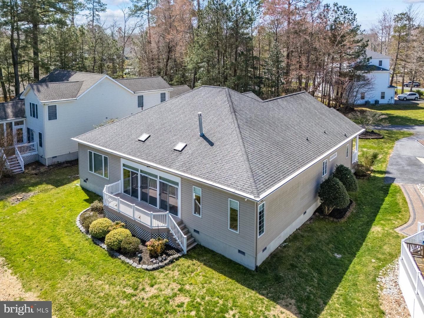 11324 River Run Lane photo 2