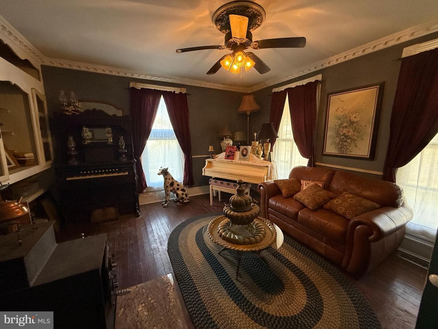 207 S Washington Street photo 9