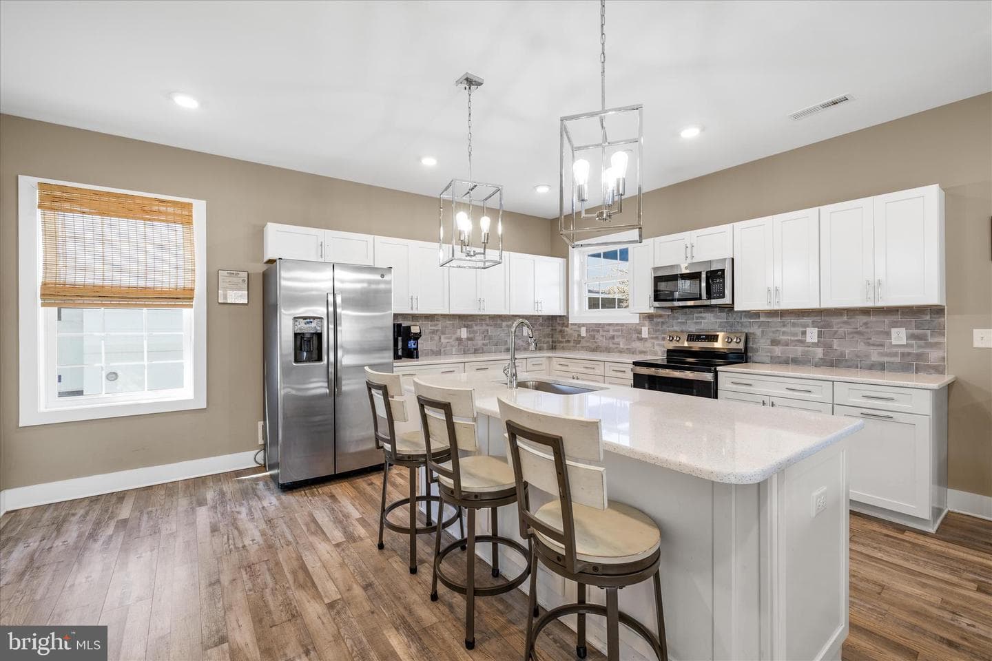 5740 Wilmington Lane photo 4