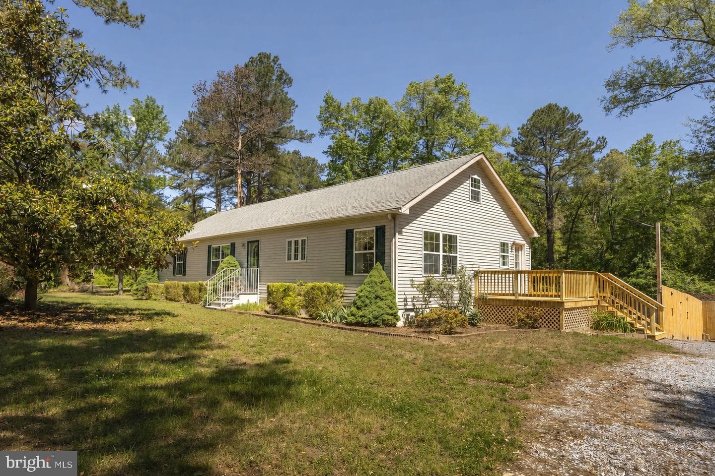 6635 Libertytown Road photo 1