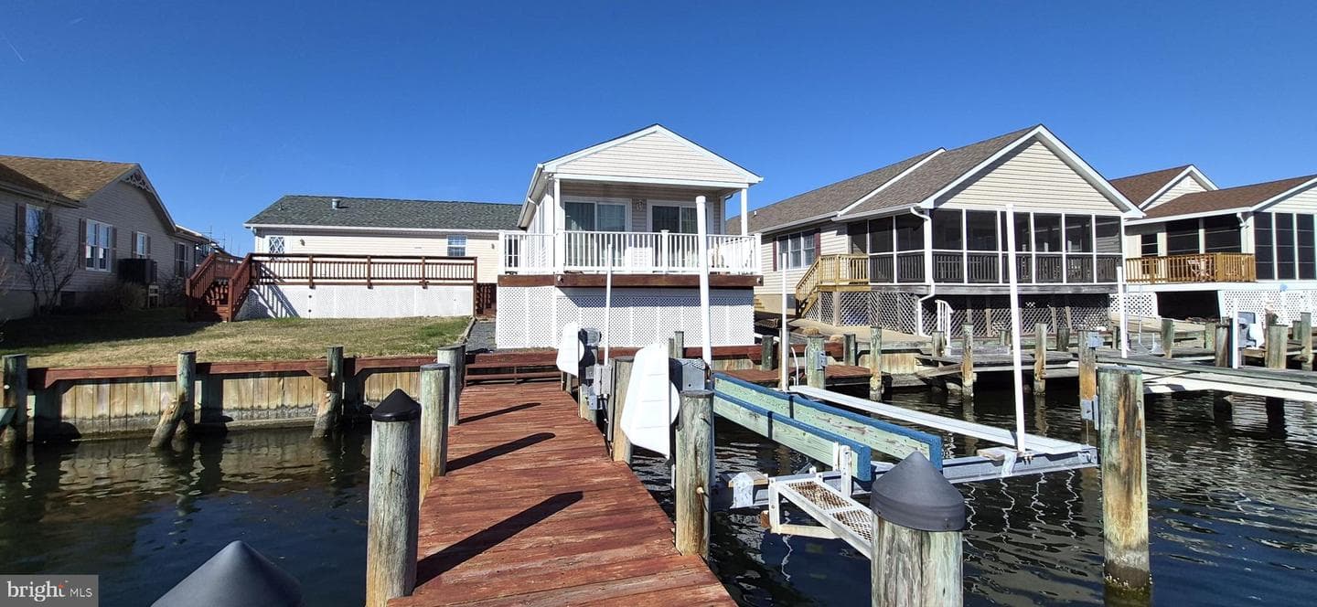 612 Gulf Stream Dr, Ocean City