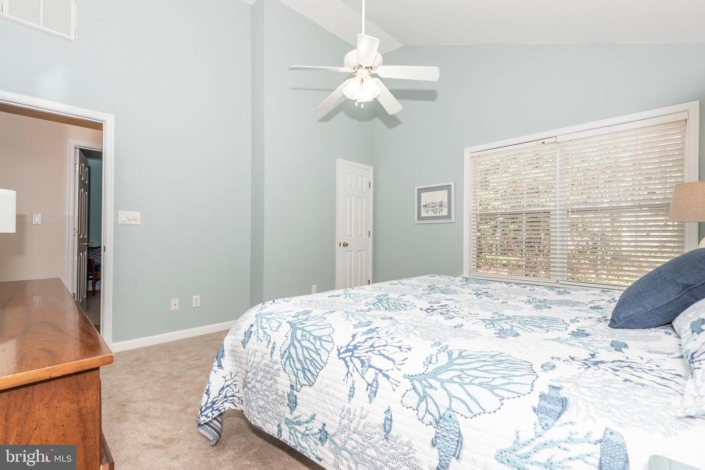 14 Garrett Drive photo 31