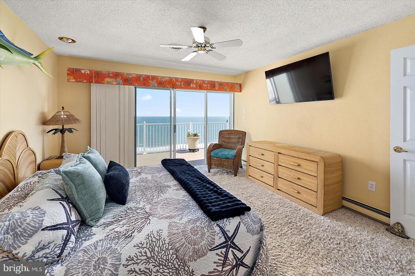 6201 Atlantic Avenue #806 photo 34