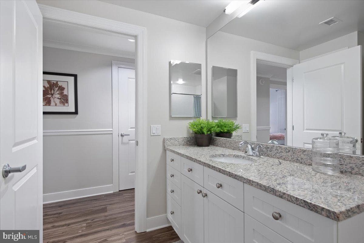 2 48th Street #1602 photo 39