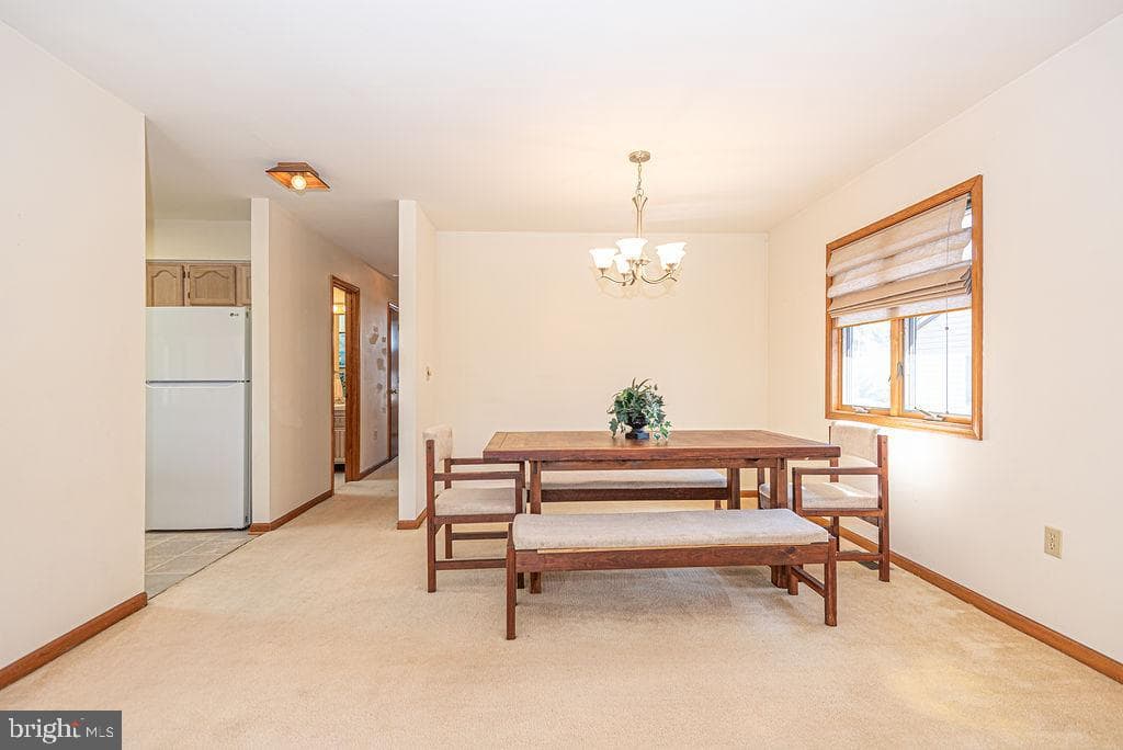 31 Watergreen Lane photo 12