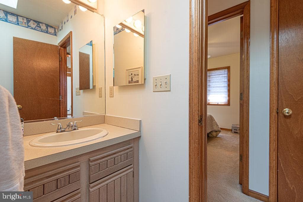 31 Watergreen Lane photo 23