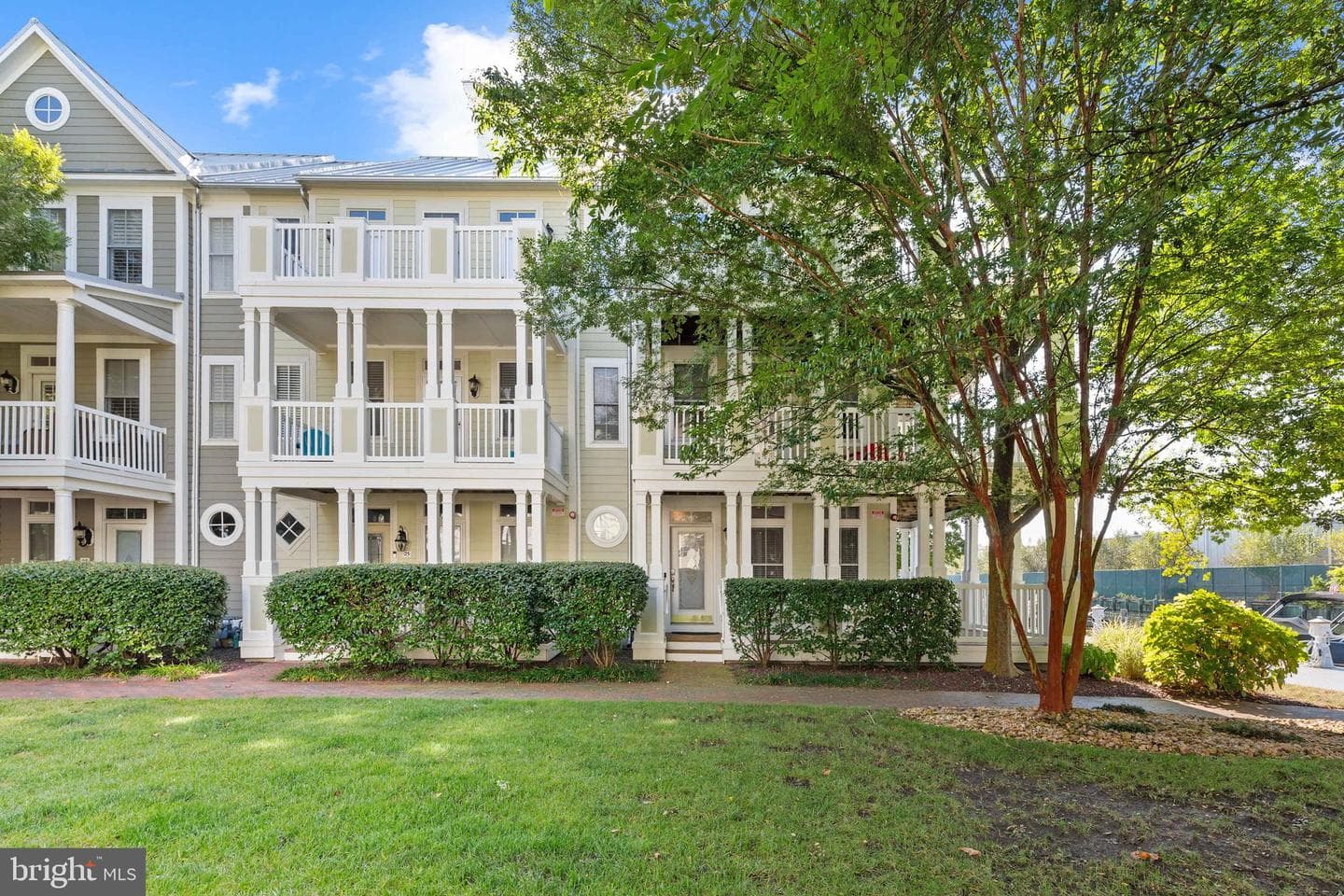 27 Island Edge Dr # 27C photo 3