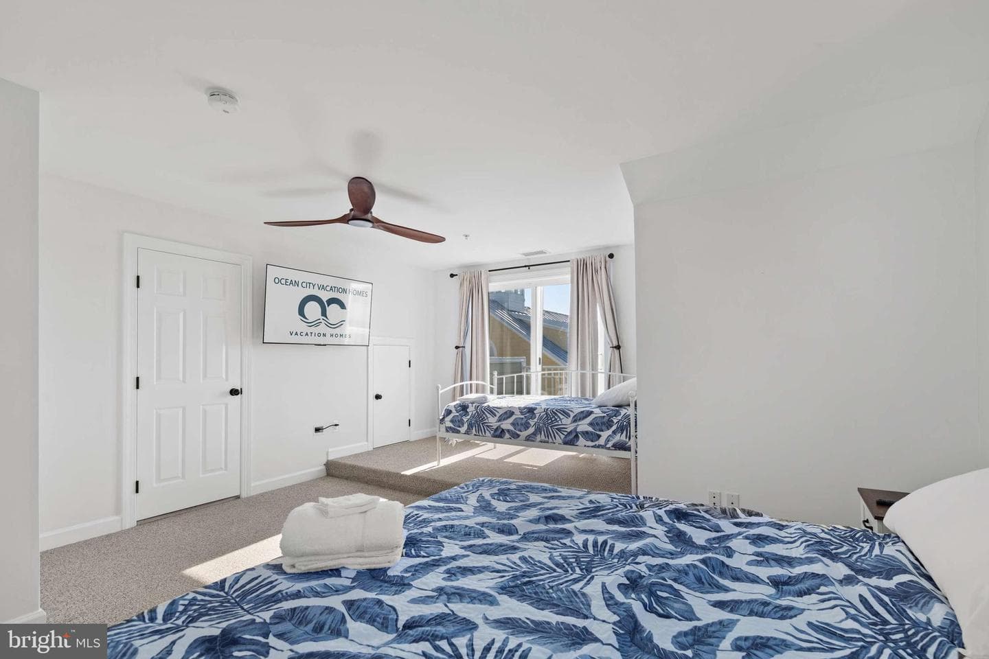 27 Island Edge Dr # 27C photo 38