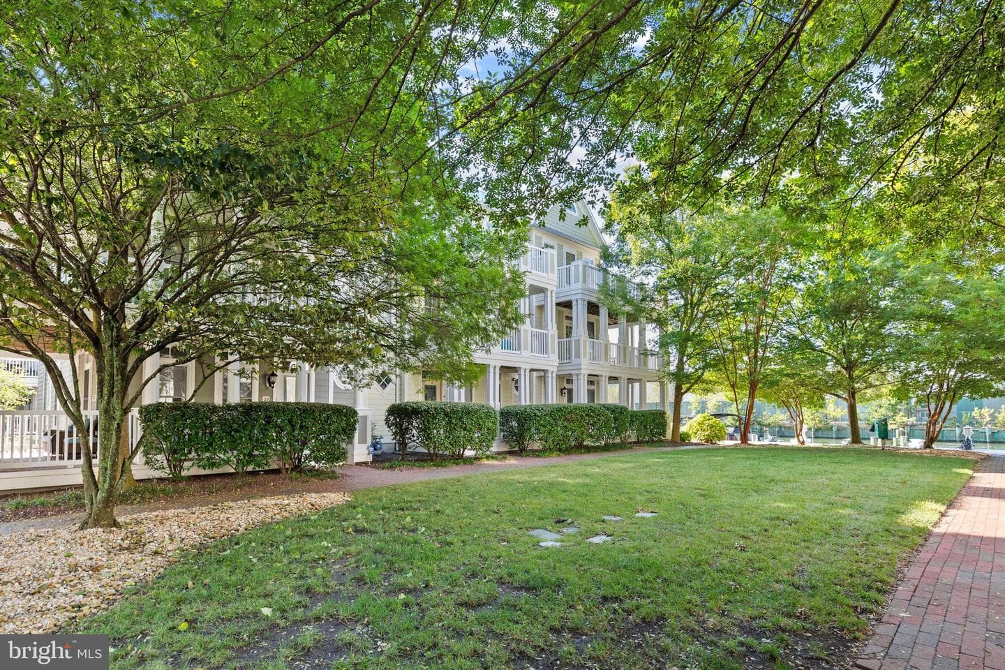 27 Island Edge Dr # 27C photo 66