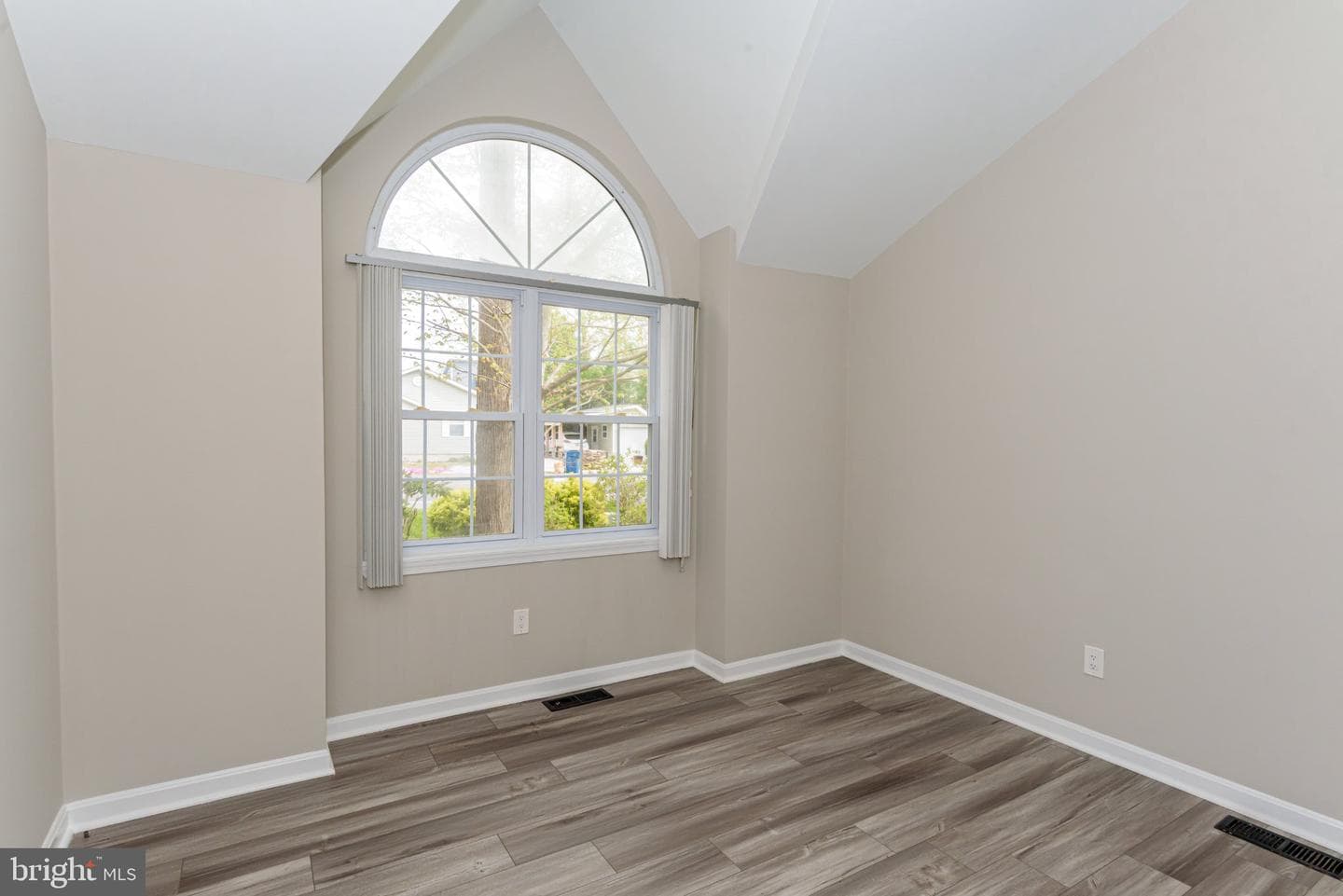 258 Ocean Parkway photo 21