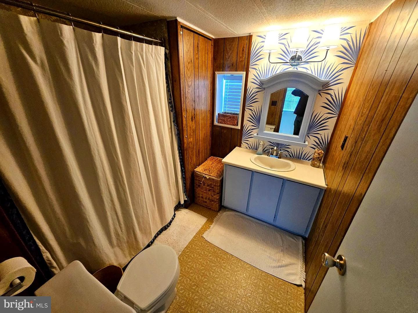 160 Clam Shell Road photo 11